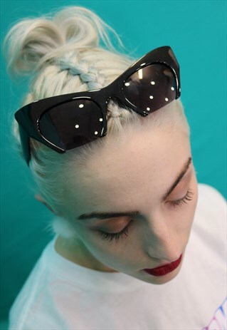 CAT EYE HALF RIM SUNGLASSES IN BLACK