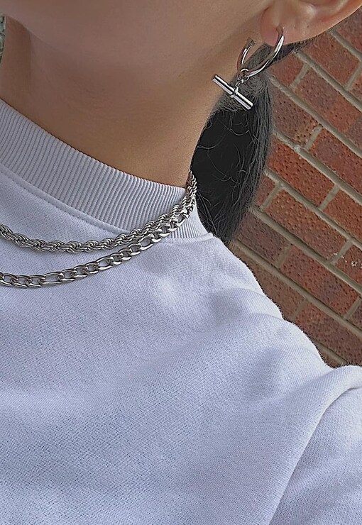 garment image