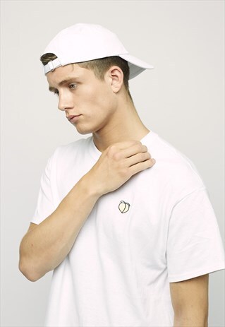PEACHY EMBROIDERED WHITE TEE