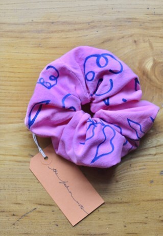 HANDMADE SCRUNCHIE