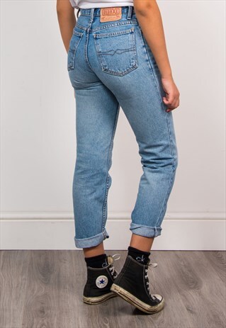 90'S VINTAGE BLUE FADED DENIM HIGH WAIST JEANS