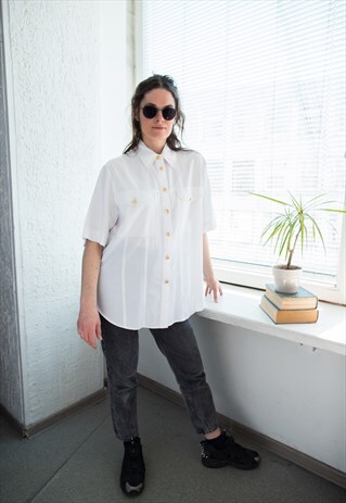 VINTAGE 80'S WHITE SHORT SLEEVED SHIRT