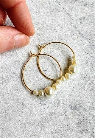 FAUX PEARL GRADUATED GOLDEN HOOP EARRINGS