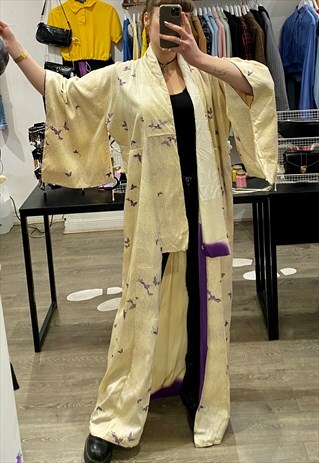 VINTAGE 90S KIMONO IN YELLOW W PURPLE DOTS AND BUTTERFLIES