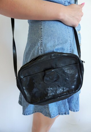 VINTAGE BLACK LEATHER SHOULDER BAG PURSE HAND BAG BLACK