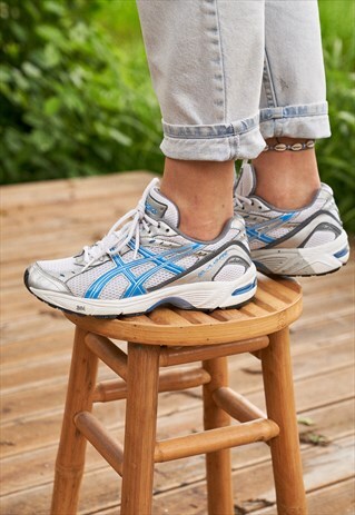 Y2K ASICS TRAINERS RUNNING SHOES SILVER BLUE