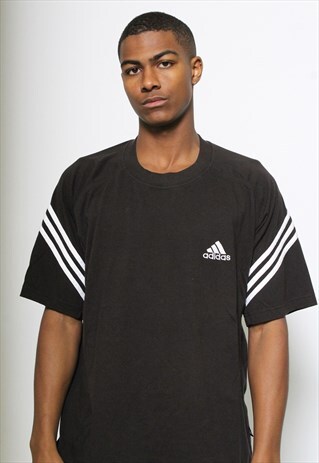 VINTAGE ADIDAS T-SHIRT