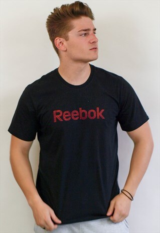 VINTAGE REEBOK T-SHIRT