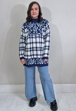Vintage 90's White and Blue Floral Oversized Jumper