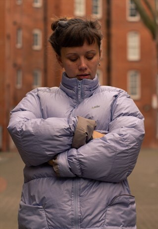 VINTAGE NIKE PUFFER JACKET IN A BEAUTIFUL LILAC COLOURWAY
