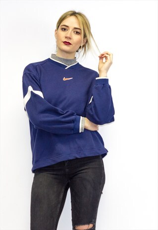 VINTAGE NIKE V-NECK SWEATSHIRT