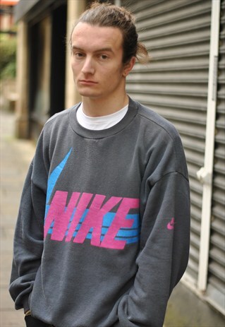 VINTAGE 90S NIKE SPELL OUT SWEATER