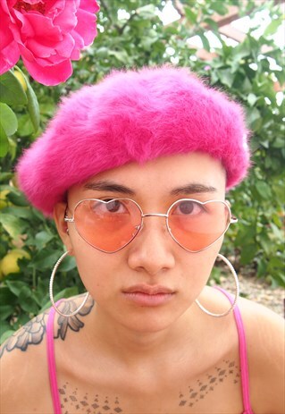 HOT PINK FLUFFY BERET