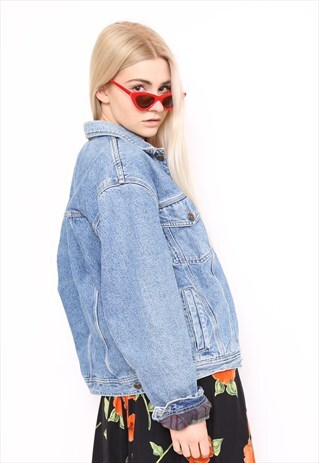 VINTAGE 90S BLUE DENIM OVERSIZED JACKET