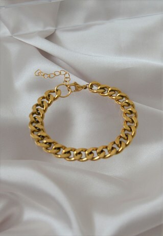 Chunky Gold Curb Chain Statement Bracelet