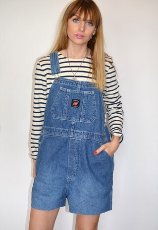 VINTAGE 90S DENIM BLUE FRAYED HEM SHORT DUNGAREES