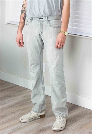 VINTAGE LEVI'S JEANS LOGO 90S 32W 32L 23.3