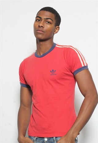 VINTAGE ADIDAS LOGO T-SHIRT RED