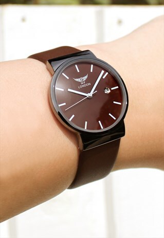 CLASSIC BROWN WATCH WITH DATE