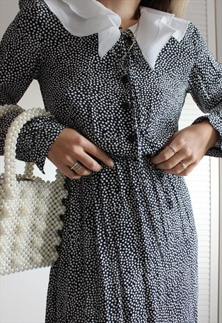 VINTAGE 70S NAVY FLORAL WHITE COLLAR DRESS