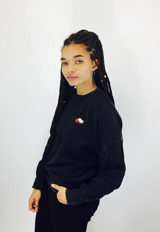 NIKE SWOOSH EMBROIDERED SWEATSHIRT