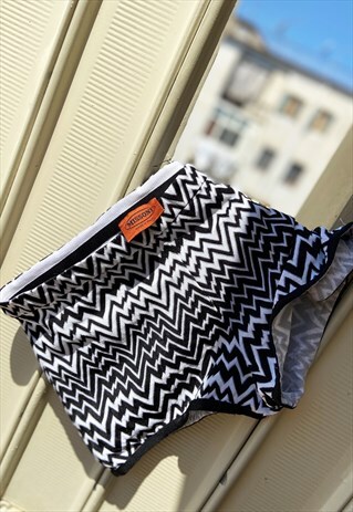 RARE VINTAGE 70S MISSONI ZIG-ZAG PATTERN SHORTS