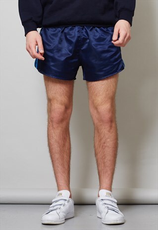 VINTAGE 70'S CLASSIC STRIPED ADIDAS SPORT SHORTS.