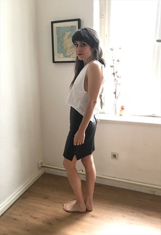 VINTAGE BLACK LEATHER PENCIL SKIRT