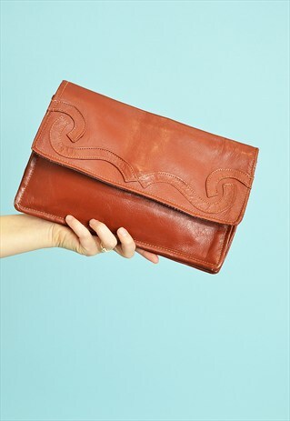 COOL VINTAGE 70'S FAUX LEATHER CLUTCH STYLE BAG