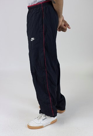 VINTAGE NIKE BLACK TRACKSUIT BOTTOMS
