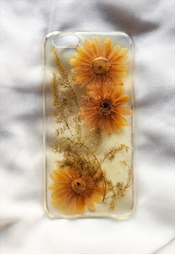 iPhone 6/6s Cover with Real Pressed Flowers and Fern