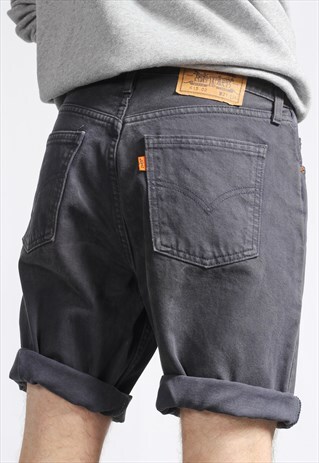 VINTAGE LEVI'S DENIM SHORTS
