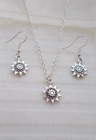 SILVER SUN NECKLACE AND EARRINGS SET