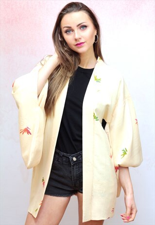 VINTAGE TRADITIONAL JAPANESE LEMON YELLOW KIMONO JACKET