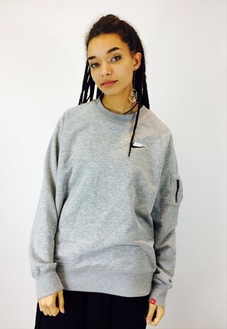 NIKE EMBROIDERED SWOOSH SWEATSHIRT