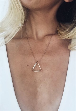 3D TRIANGLE PYRAMID NECKLACE