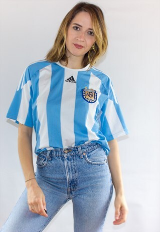 RETRO STRIPED FOOTBALL JERSEY