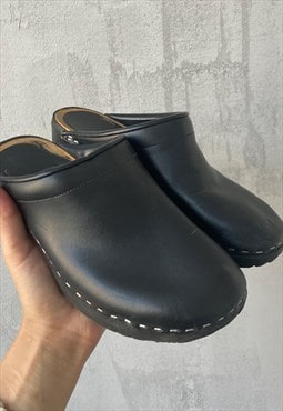 Vintage 90's Women's Black Classic Leather Clogs Shoes