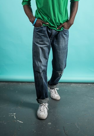 VINTAGE LEVI'S JEANS IN BLUE DENIM WITH RIPS