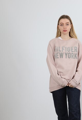 VINTAGE TOMMY HILFIGER XXL LILAC SPELL OUT SWEATSHIRT