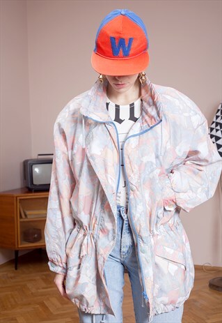 HIPSTER QUILTED ALL OVER PRINT PARKA JACKET FOM THE 80S.