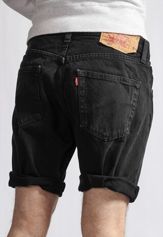 VINTAGE LEVI'S DENIM SHORTS