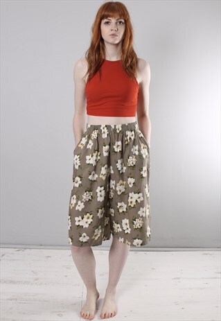 VINTAGE 90S HAWAIIAN FLORAL PATTERNED CULOTTE SHORTS