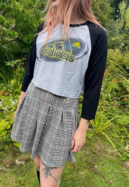 garment image