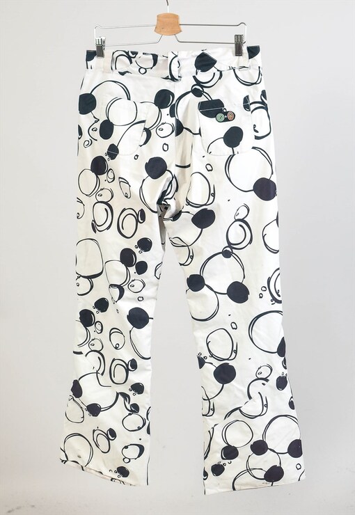 garment image