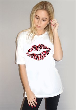 RED LEOPARD LIP TSHIRT IN WHITE