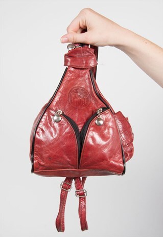 90'S VINTAGE RED LEATHER RUCKSACK