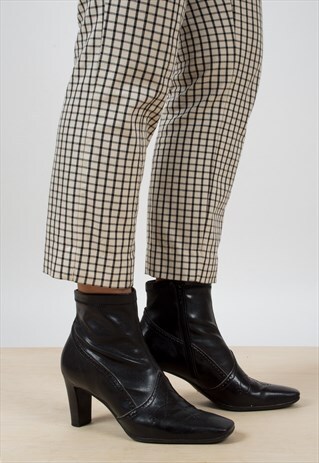 FAUX LEATHER BOOTIES