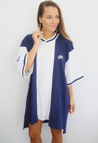 90S NIKE BASKETBALL VINTAGE T-SHIRT