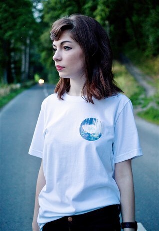 SHORT-SLEEVED WHITE FASHION FIT TSHIRT FOREST GRAPHIC PRINT